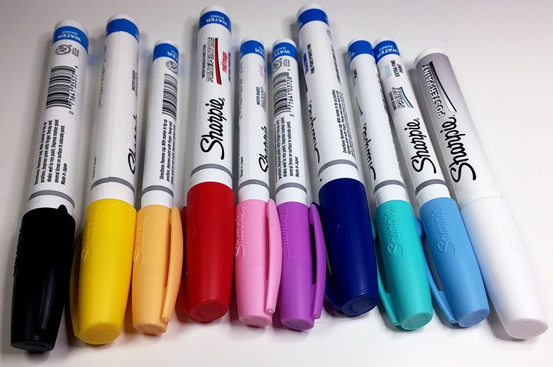  Mr. Pen- White Paint Pen, 6 Pack, Water-Based, Acrylic Paint  Marker, White Paint Marker, White Pens for Art, White Markers for Black  Paper, White Paint Pen Medium Tip, White Fabric Pen 